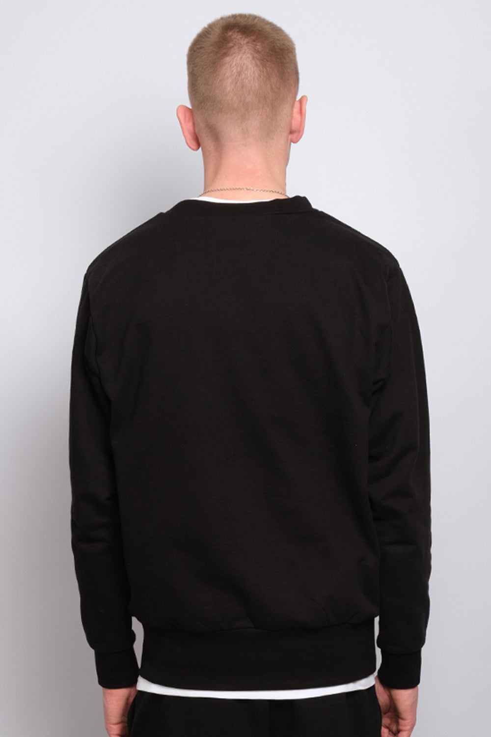 Crewneck Black 1056 - SIMPLUSH