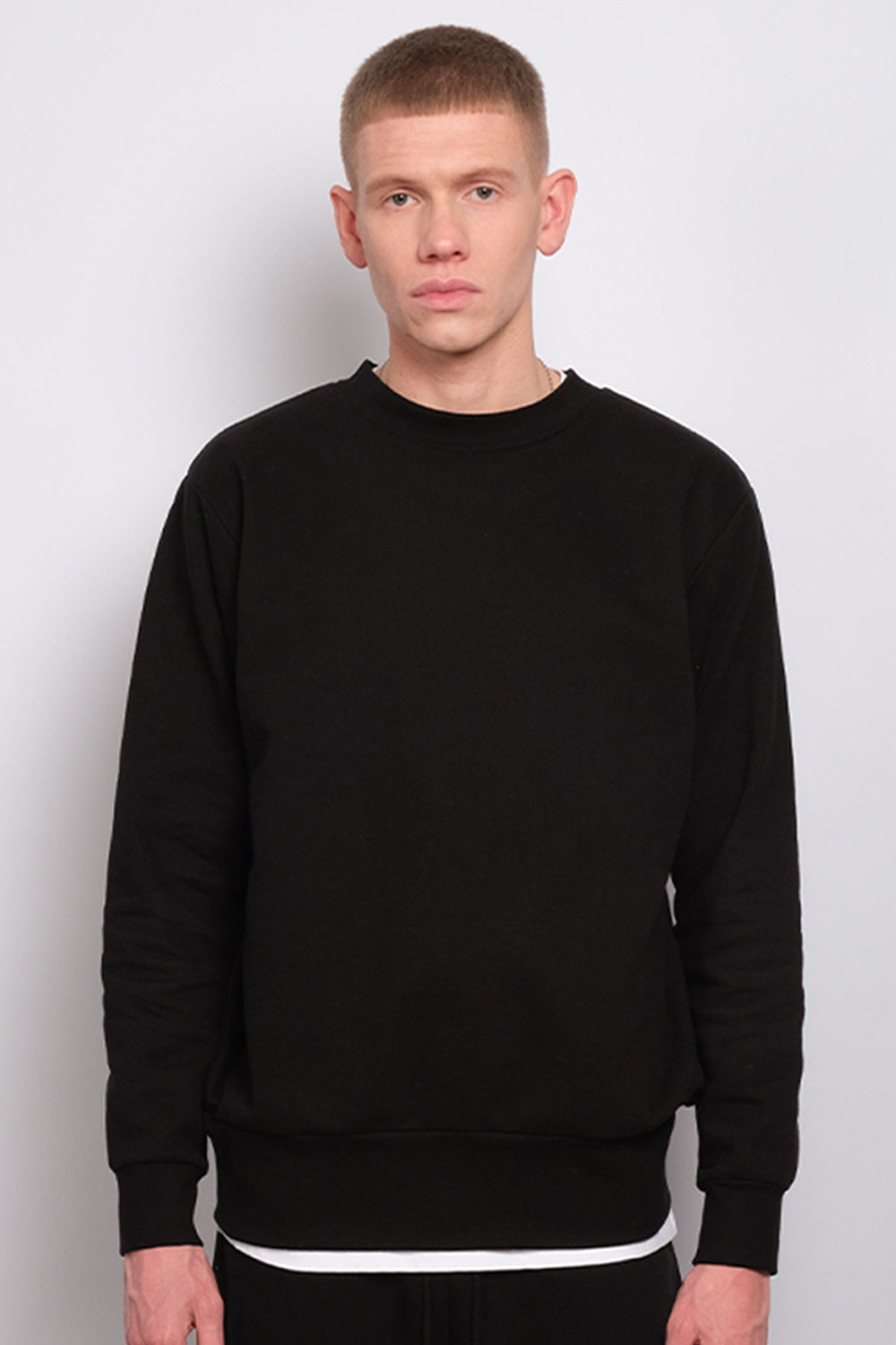 Crewneck Black 1056 - SIMPLUSH